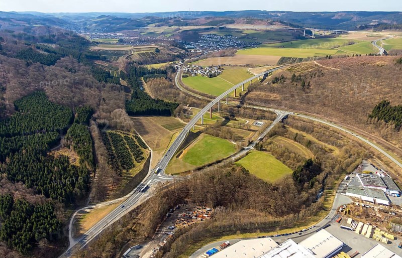Aerial view, federal road B480n, Ruhrtalbrücke Bermecke, feeder road B7, Bestwig, North Rhine-Westphalia, Germany, motorway A46 extension, bridge, federal road B7, DE, Europe, aerial view, aerial photography, aerial photography, Sauerland, road traffic, overview, traffic, traffic volume, bird's eye view, birds-eyes view, overview