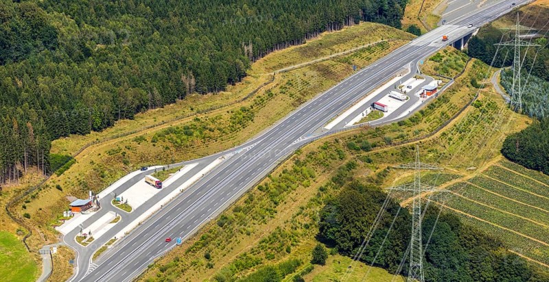 Aerial view, rest area A46 Sengenberg, rest area A 46 Nuttlar, Föckinghausen, Bestwig, Sauerland, North Rhine-Westphalia, Germany, motorway A46, DE, Europe, aerial view, aerial photography, aerial photography, car parks, rest areas, rest stop, overview, bird's-eye view, overview