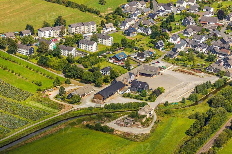 Aerial view, agriculture Norbert Wiese GmbH, Deelenscheune, Mühlenstraße, river Ruhr, Velmede, Bestwig, Sauerland, North Rhine-Westphalia, Germany, DE, Europe, property tax, real estate, aerial view, aerial photography, aerial photography, overview, event location, event venue, bird's-eye view, Christmas tree supplier, residential complex, living and living, residential area, residential buildings, residential quality, residential neighbourhood, housing estate, birds-eyes view, overview