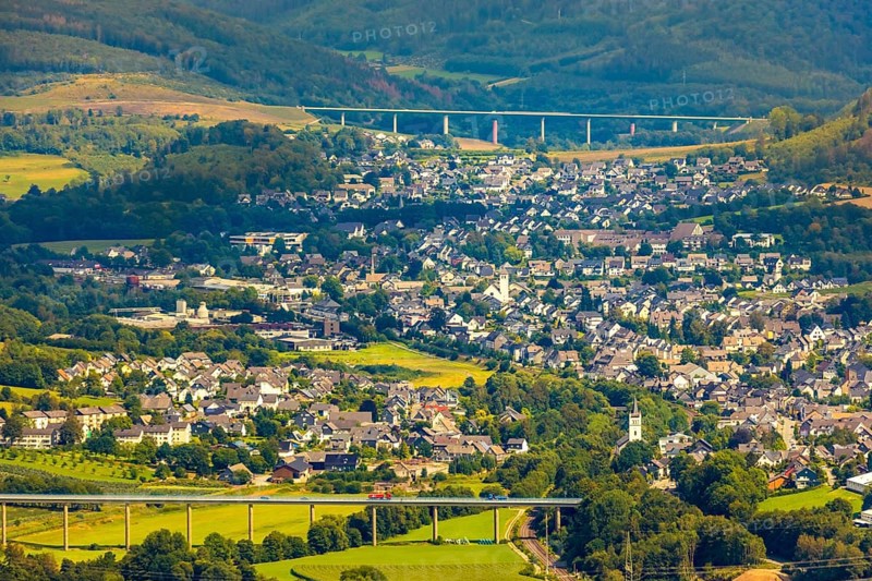 Aerial view, Ruhr valley bridge Velmede, valley bridge Schormecke, river Ruhr, view of Velmede and Borghausen in Bestwig, Sauerland, North Rhine-Westphalia, Germany, motorway bridge, Bestwig, bridge, DE, Europe, distant view, hilly landscape, aerial view, aerial photography, aerial photography, overview, bird's-eye view, forest area, meadows and fields, birds-eyes view, overview