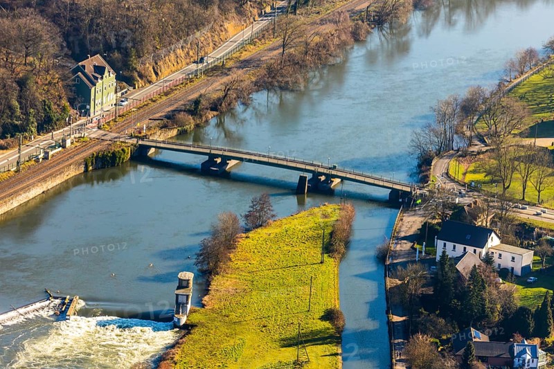 Aerial view, floating bridge Dahlhausen, river Ruhr, Dahlhausen, Hattingen, Ruhr area, North Rhine-Westphalia, Germany, Auf dem Stade, bridge, DE, Europe, aerial view, aerial photography, aerial photography, overview, bird's eye view, birds-eyes view, overview