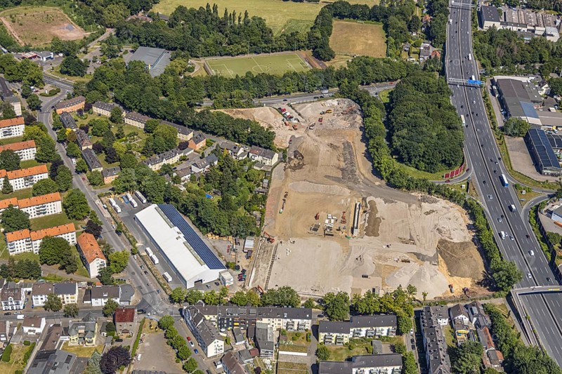 Aerial view, Berliner Straße, planned DIY store with garden centre, motorway A40, junction Wattenscheid-West, Leithe, Bochum, Ruhr area, North Rhine-Westphalia, Germany, construction work, construction area, building site, building plots, construction project, construction site, Bochum-Wattenscheid, DE, Europe, aerial view, aerial photography, aerial photography, new building, overview, bird's eye view, birds-eyes view, planned DIY store, overview