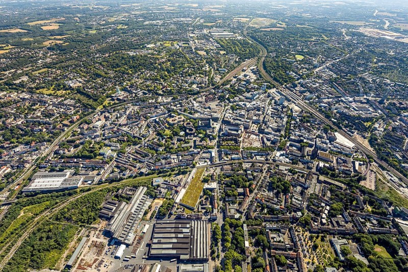 Aerial view, overview Bochum city centre from west to east with central station, Westring, Kruppwerke, Bochum, Ruhr area, North Rhine-Westphalia, Germany, DE, Europe, birds-eyes view, aerial photography, aerial photography, overview, bird's eye view, urban planning, reconstruction measures, construction site, overplanning