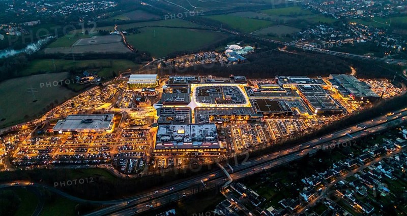 Aerial view, shopping centre Ruhr Park Bochum, A40, B1, Ruhrschnellweg, Harpen, Bochum, Ruhr area, North Rhine-Westphalia, Germany, DEU, Europe, birds-eyes view, aerial view, aerial photography, aerial photography, overview, bird's eye view
