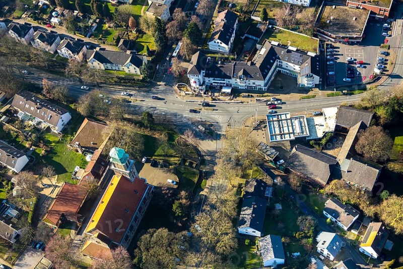 Aerial view, crossroads Im Hagenacker, Dietrich-Benking-Straße, Frauenlobstraße, Church of the Redeemer Bochum-Hiltrop, Protestant Kindergarten at the Hiltrop Church, Bochum, Ruhr area, North Rhine-Westphalia, Germany, DE, Church of the Redeemer, Europe, religious community, place of worship, kindergarten, church, parish, denomination, aerial view, aerial photography, aerial photography, religion, overview, bird's-eye view, overview