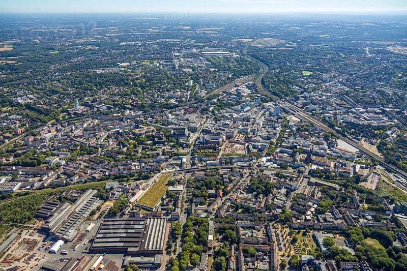 Aerial view, overview Bochum city centre from west to east with central station, Westring, Kruppwerke, Bochum, Ruhr area, North Rhine-Westphalia, Germany, DE, Europe, birds-eyes view, aerial photography, aerial photography, overview, bird's eye view, urban planning, reconstruction measures, construction site, overplanning