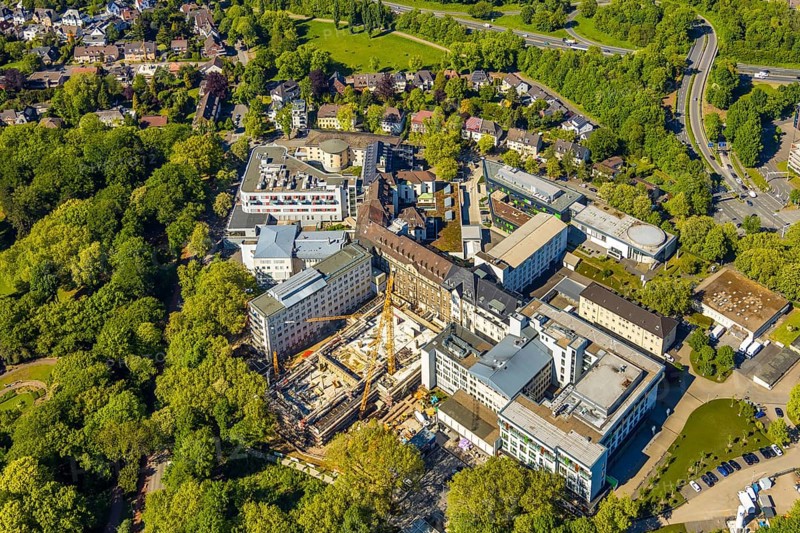 Aerial view, St. Josef-Hospital - Catholic Hospital Bochum, construction site new surgery wing, Grumme, Bochum, Ruhr area, North Rhine-Westphalia, Germany, construction area, building site, building plots, construction project, construction site, DE, Europe, Gudrunstraße, Catholic Hospital Bochum, Clinic for Neurology at St. Josef Hospital Bochum, Clinic for Orthopaedics and Trauma Surgery at St. Josef Hospital Bochum, Clinic of the Ruhr University Bochum, aerial view, aerial photography, aerial photography, new building, overview, University Hospital of the Ruhr University Bochum, bird's eye view, birds-eyes view, overview