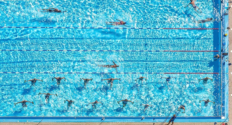 Schwimmverein Blau-Weiß Bochum 1896 e. V., outdoor swimming pool Am Wiesengrund, swimming pool, water gymnastics, Wiemelhausen, Bochum, Ruhr area, North Rhine-Westphalia, Germany, DE, Europe, aerial view, birds-eyes view, aerial photography, aerial photography, overview, overview, bird's eye view, blue water, outdoor pool, bathers, swimmers, leisure time