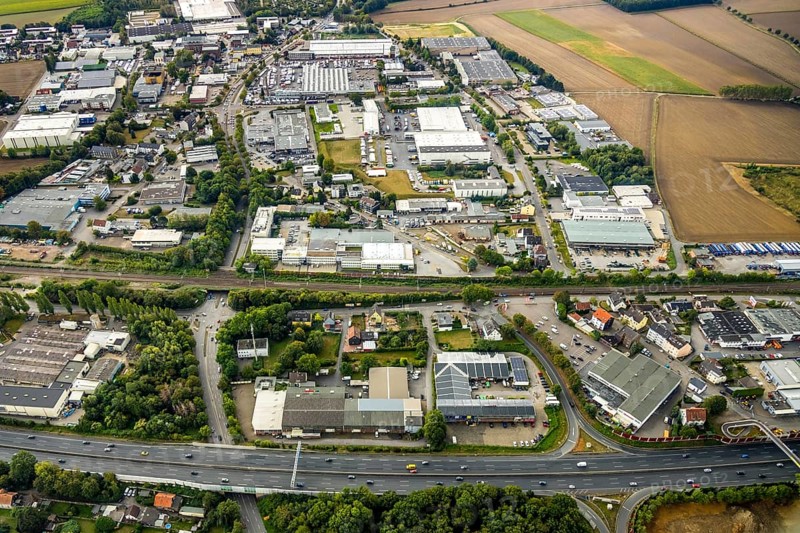 Aerial view, industrial area west, Berliner Straße, Sevinghausen, Bochum, Ruhr area, North Rhine-Westphalia, Germany, motorway A40, railway tracks, Bochum-Wattenscheid, DE, Europe, distant view, commercial enterprises, commercial area, commercial area, commercial park, commercial location, commercial use, industrial area, industrial location, aerial view, aerial photography, aerial photography, district Wattenscheid, overview, bird's eye view, Wattenscheid, birds-eyes view, overview