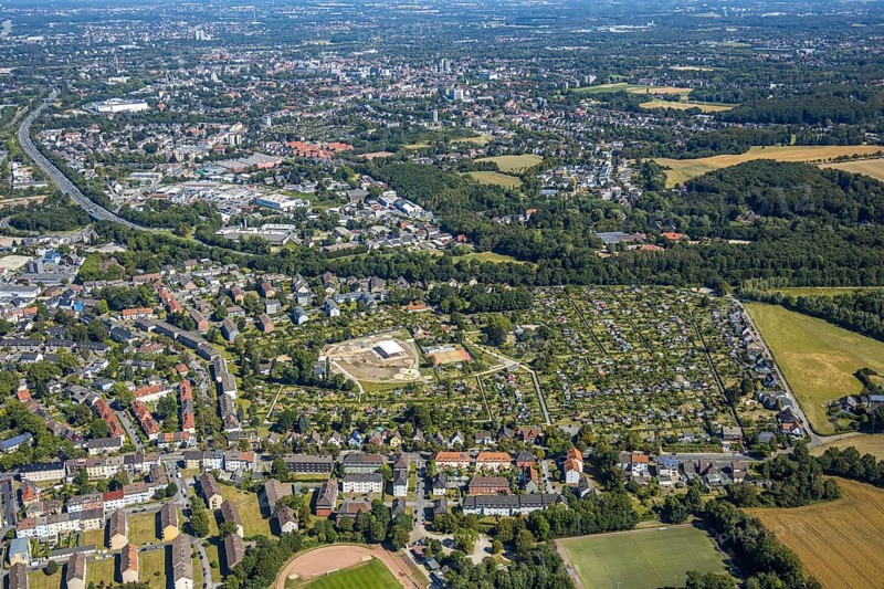Aerial view, allotment garden site with new club house, allotment garden association Bochum-Riemke e.V., allotment garden, motorway A43, Hofstede, Bochum, Ruhr area, North Rhine-Westphalia, Germany, DE, Europe, birds-eyes view, aerial view, aerial photography, aerial photography, overview, bird's eye view