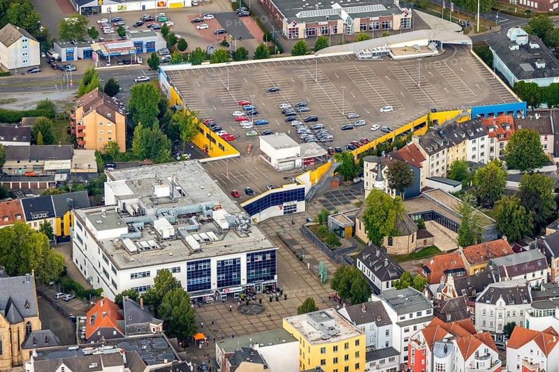Aerial view, Gertrudiscenter, Kaufland, Alter Markt, Wattenscheid, Bochum, Ruhr area, North Rhine-Westphalia, Germany, Bochum-Wattenscheid, DE, shopping markets, shopping square, shopping street, shopping centre, Europe, aerial view, aerial photography, aerial photography, local supply centre, Wattenscheid district, overview, bird's-eye view, overview