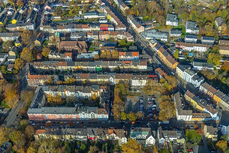 Residential area Amtsplatz, Prinzenstraße, Amtsstraße, Catholic Church of the Sacred Heart, Hamme, Bochum, Ruhr area, North Rhine-Westphalia, Germany, DE, Europe, property tax, real estate, aerial view, aerial photograph, aerial photography, aerial photography, overview, bird's-eye view, residential area, living and living, residential area, residential buildings, residential quality, residential neighbourhood, housing estate, birds-eyes view, overview