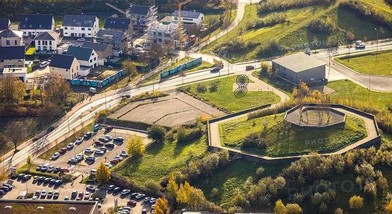 Hiltroper Höhe slagheap, Hiltroper Straße, Bochum, North Rhine-Westphalia, Germany, DE, design, Europe, shapes and colours, small Lothringen slagheap, aerial view, aerial photograph, aerial photography, aerial photography, Ruhr area, sight, overview, bird's eye view, birds-eyes view, former Lothringen colliery site, overview
