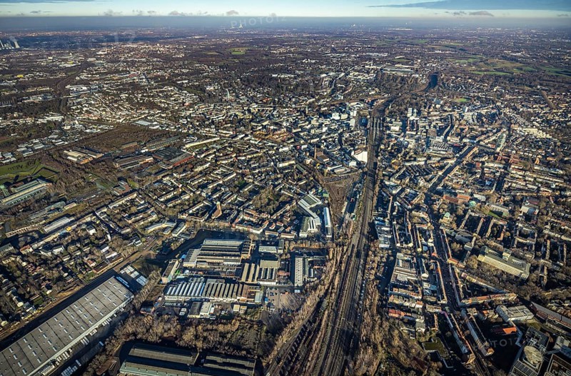 Aerial view, city overview Bochum from west with Gleisdreieck, Kortumstraße, Bermuda triangle, Bochum, Ruhr area, North Rhine-Westphalia, Germany, DE, Europe, birds-eyes view, aerial view, aerial photography, aerial photography, overview, bird's eye view