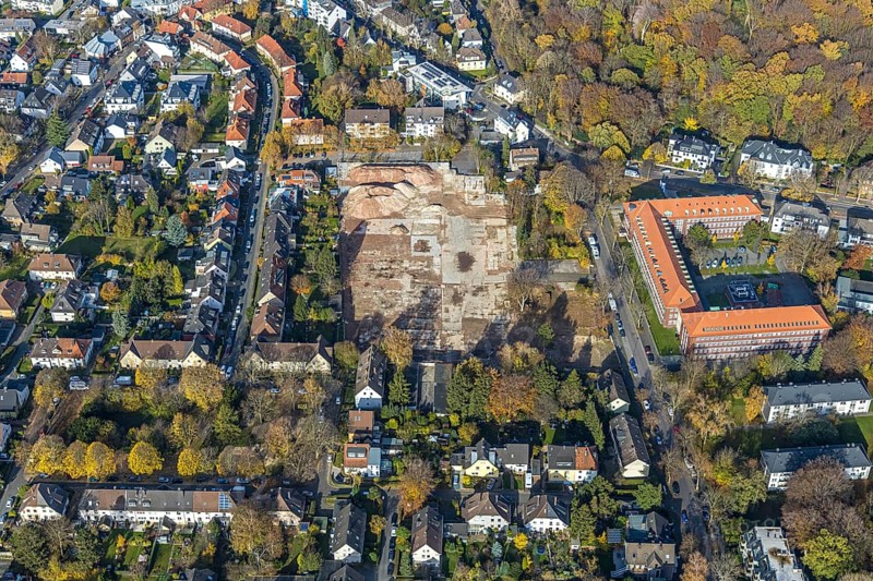 Berufsgenossenschaft Rohstoffe & chemische Industrie, construction site demolition of former Jahnel-Kestermann site, planned flats and offices, Wiemelhausen, Bochum, Ruhr area, North Rhine-Westphalia, Germany, DE, Europe, commercial enterprises, commercial area, commercial park, commercial location, commercial use, property tax, real estate, industrial area, industrial building, industrial site, aerial view, aerial photograph, aerial photography, aerial photography, overview, bird's-eye view, residential area, residential area, residential buildings, residential quality, residential neighbourhood, housing estate, birds-eyes view, overview