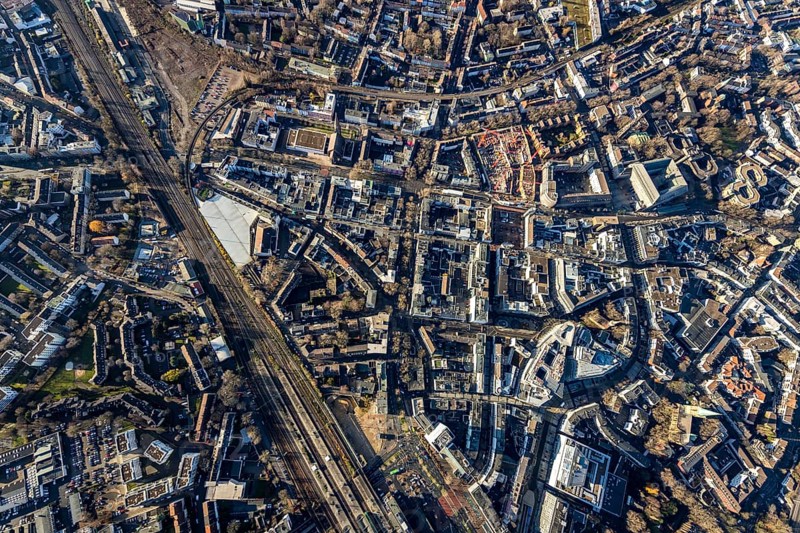 Aerial view, vertical shot city centre with Kortumstraße and new justice centre, Gleisdreieck, Bochum, Ruhr area, North Rhine-Westphalia, Germany, DE, Europe, birds-eyes view, aerial view, aerial photography, aerial photography, overview, bird's eye view