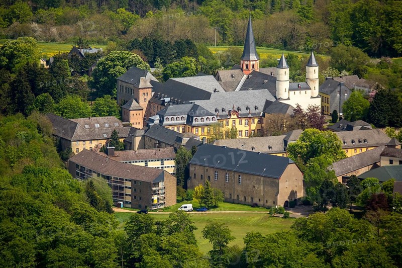Steinfeld Monastery, monastery in Kall, Benedictine Abbey, Kall, Eifel, North Rhine-Westphalia, Germany, Europe, aerial view, birds-eyes view, aerial photography, aerial photography, overview, overview, bird's eye view