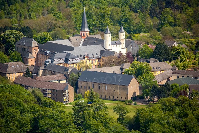 Steinfeld Monastery, monastery in Kall, Benedictine Abbey, Kall, Eifel, North Rhine-Westphalia, Germany, Europe, aerial view, birds-eyes view, aerial photography, aerial photography, overview, overview, bird's eye view