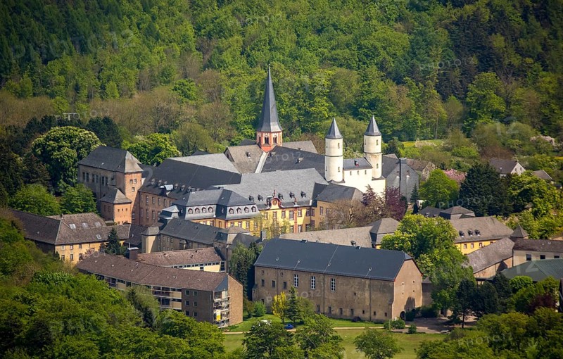 Steinfeld Monastery, monastery in Kall, Benedictine Abbey, Kall, Eifel, North Rhine-Westphalia, Germany, Europe, aerial view, birds-eyes view, aerial photography, aerial photography, overview, overview, bird's eye view