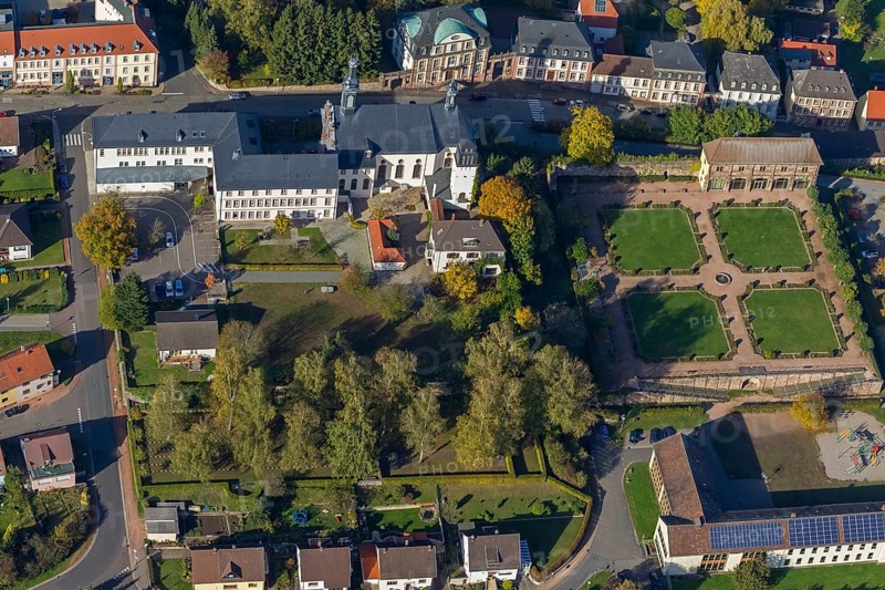 Castle Church, Orangery Long Building with remains of the castle complex, Blieskastel, Saarland, Germany, Europe, aerial view, birds-eyes view, aerial photography, aerial photography, overview, overview, bird's eye view