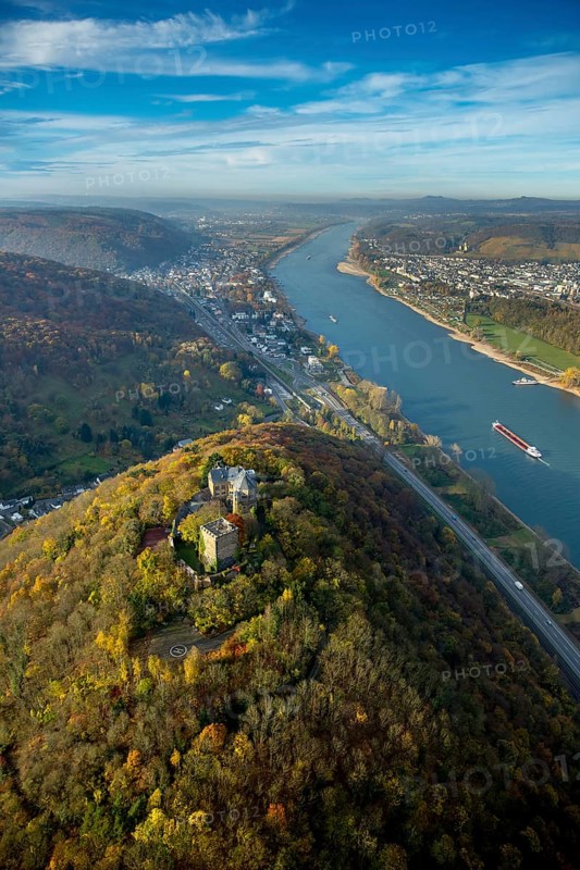 Rheineck Castle in the Rhine Valley, Rhine, autumn foliage, Bad Breisig, Ahrweiler district, Rhineland-Palatinate, Germany, Europe, aerial view, birds-eyes view, aerial photography, aerial photography, overview, bird's eye view, spa town
