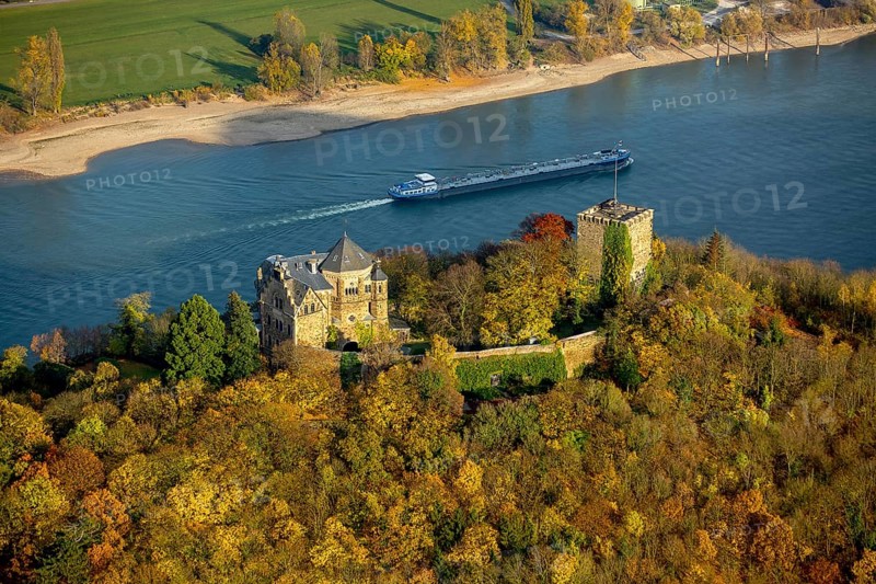 Rheineck Castle in the Rhine Valley, Rhine, autumn leaves, ship, freighter, inland navigation, gas tanker, Bad Breisig, Ahrweiler district, Rhineland-Palatinate, Germany, Europe, aerial view, birds-eyes view, aerial photography, aerial photography, overview, bird's eye view, spa town