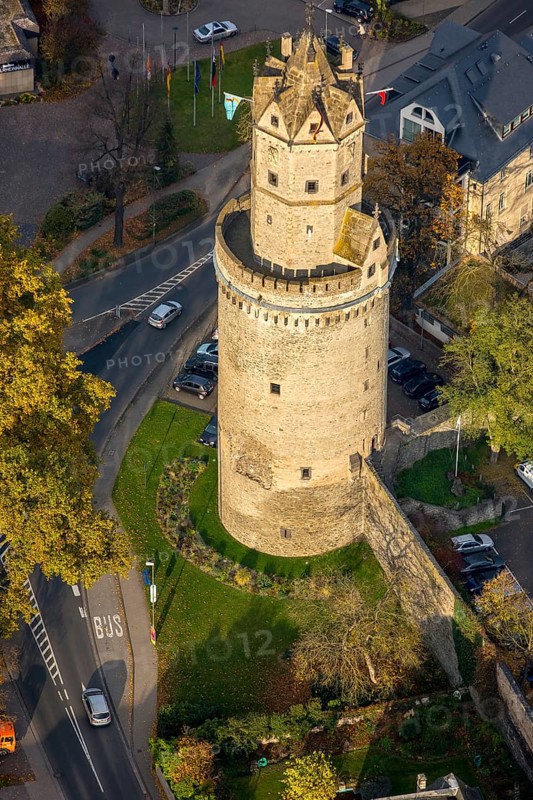The Round Tower, landmark of Andernach, corner defence tower in the town wall, defence tower, Andernach, district of Mayen-Koblenz, Rhineland-Palatinate, Germany, Europe, aerial view, birds-eyes view, aerial photography, aerial photography, overview, bird's eye view