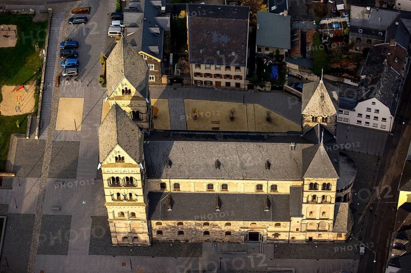 Maria Himmelfahrt, Church of Our Dear Lady - Mariendom, Dom zu Andernach, Andernach, Landkreis Mayen-Koblenz, Rhineland-Palatinate, Germany, Europe, aerial view, birds-eyes view, aerial photography, aerial photography, aerial photography, overview, bird's eye view