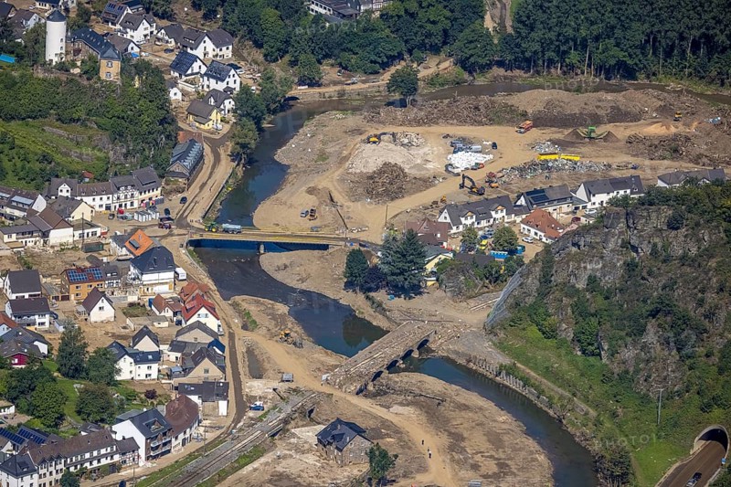 Aerial view, flood area on the river Ahr with destroyed bridges in the Kreuzberg district, Altenahr, Ahr valley, Rhineland-Palatinate, Germany, Ahrbrück, Ahr flood, DE, railway bridge, Europe, flood disaster, flood disaster, flood of the century, aerial view, aerial photography, aerial photography, overview, bird's-eye view, overview, flooding, flooding, flood area