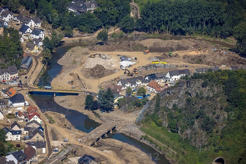Aerial view, flood area on the river Ahr with destroyed bridges in the Kreuzberg district, Altenahr, Ahr valley, Rhineland-Palatinate, Germany, Ahrbrück, Ahr flood, DE, railway bridge, Europe, flood disaster, flood disaster, flood of the century, aerial view, aerial photography, aerial photography, overview, bird's-eye view, overview, flooding, flooding, flood area