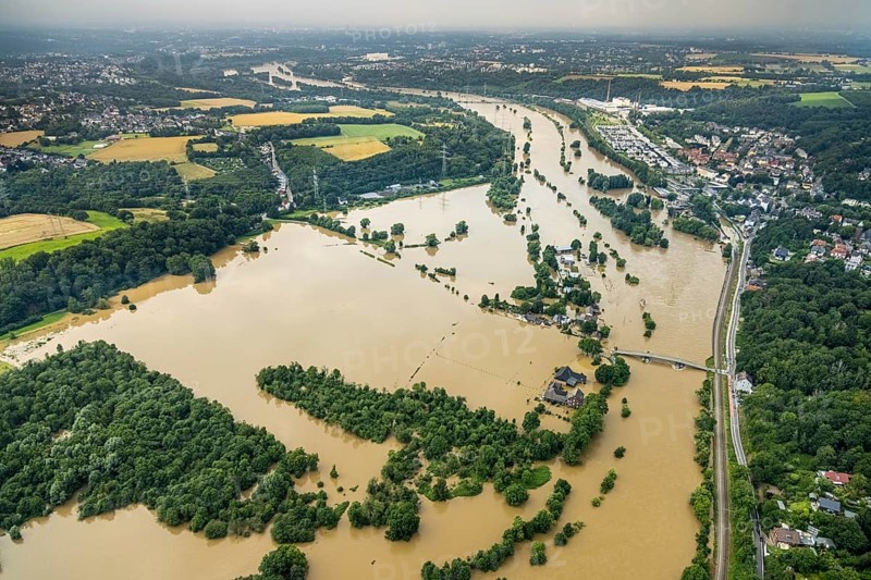 Aerial photo, Ruhr flood, flooding, floating bridge Dahlhausen, Linden, Bochum, Ruhr area, North Rhine-Westphalia, Germany, DE, Europe, birds-eyes view, aerial photo, aerial photography, aerial photography, overview, bird's eye view, flood, flood of the century, city boundary Bochum Hattingen