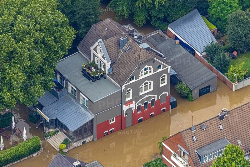 Aerial photo, Ruhr floods, floods at Laupendahler Landstraße in Essen-Werden, Werden, Essen, Ruhr area, North Rhine-Westphalia, Germany, DE, Europe, birds-eyes view, aerial photo, aerial photography, aerial photography, overview, overview, bird's eye view, flood, flood of the century, flooding