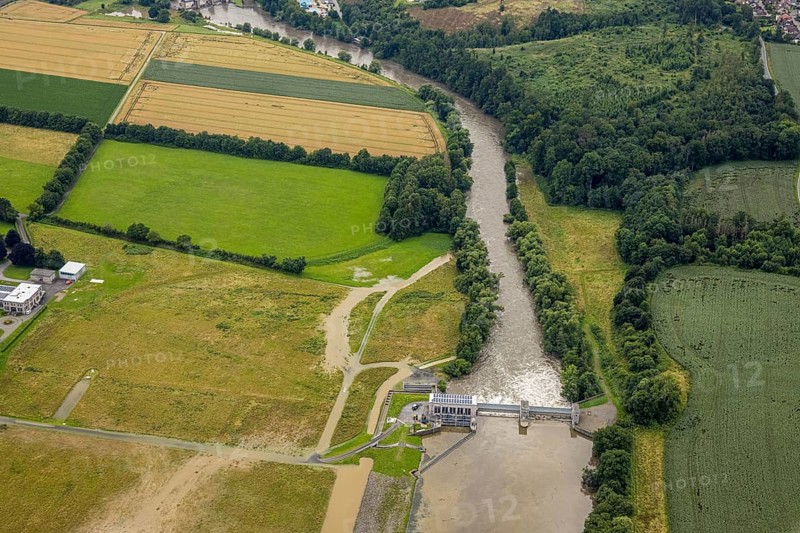Aerial photo, Ruhr flood, barrage Ense Wickede, flood after heavy rainfall, Waltringen, Ense, Sauerland, North Rhine-Westphalia, Germany, DE, Europe, birds-eyes view, aerial photo, aerial photography, aerial photography, overview, overview, bird's eye view, flood, Möhne, Möesee