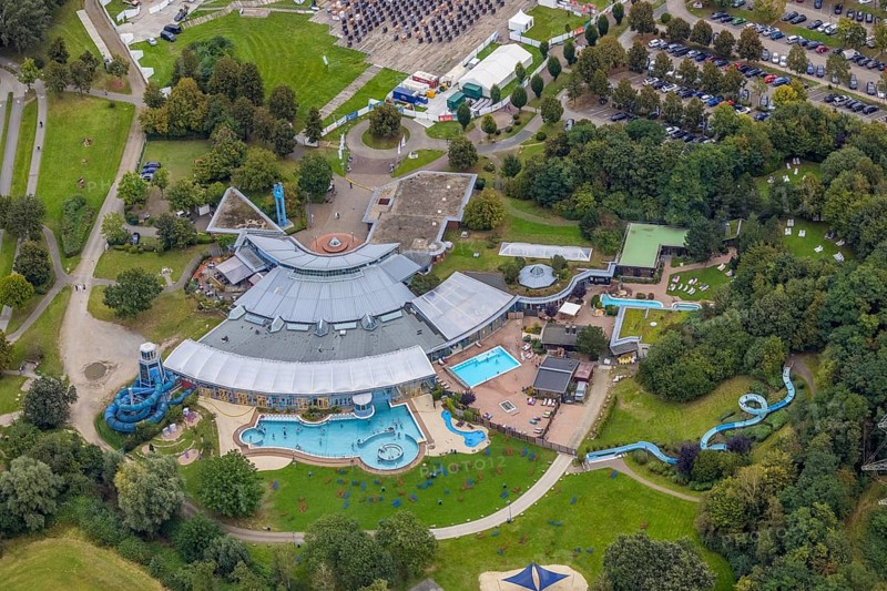Aerial view, Heveney leisure pool at Lake Kemnader in the district of Heven in Witten, Ruhr area, North Rhine-Westphalia, Germany, DE, Europe, leisure facility, leisure pool, leisure activities, leisure enjoyment, leisure centre, indoor pool, aerial view, aerial photography, aerial photography, overview, bird's eye view, Witten, birds-eyes view, overview