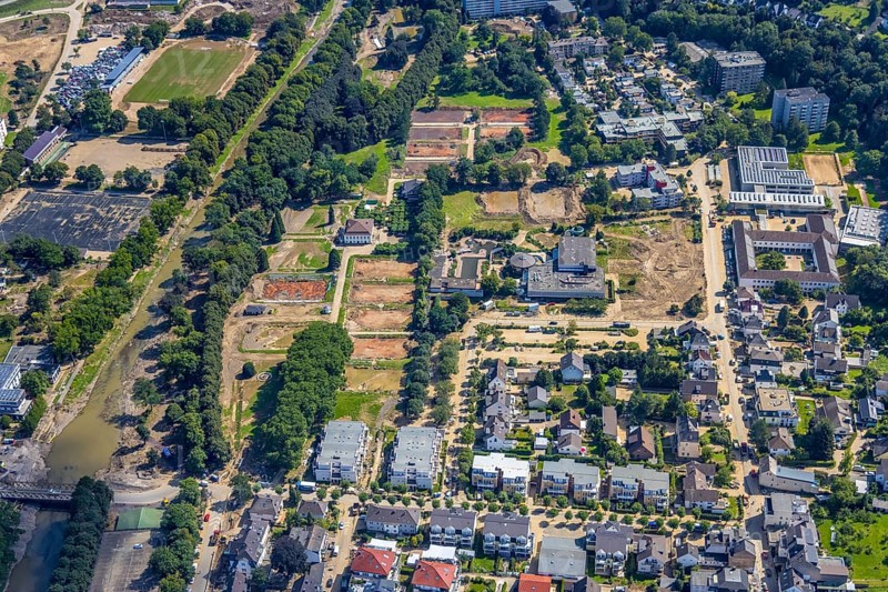 Aerial view, flood area at the river Ahr with destroyed HTC Bad Neuenahr tennis centre and TWIN indoor swimming pool and leisure pool in Bad Neuenahr, Bad Neuenahr-Ahrweiler, Ahr flood, Ahr valley, Rhineland-Palatinate, Germany, DE, Europe, leisure pool, indoor swimming pool, hockey and tennis club Bad Neuenahr, flood of the century, aerial view, aerial photography, aerial photography, swimming pool, sports, tennis, tennis centre, tennis courts, overview, bird's-eye view, overview