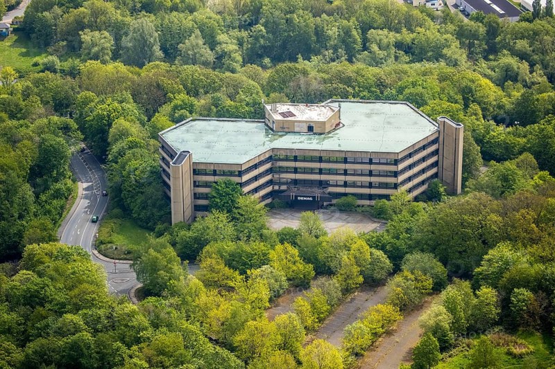 Aerial view, Demag former office tower in Demagstraße, Volmarstein, Wetter, Ruhr area, North Rhine-Westphalia, Germany, DE, Europe, commercial enterprises, commercial area, commercial location, commercial use, industrial location, aerial photograph, aerial photography, aerial photography, overview, administration, bird's eye view, birds-eyes view, overview