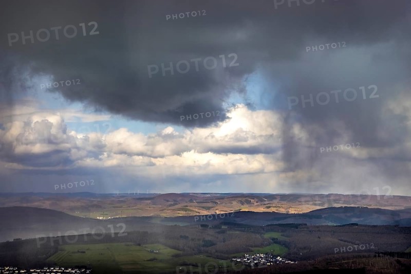 Aerial view, clouds over the forest area near Wilgersdorf, Wilnsdorf, Siegerland, North Rhine-Westphalia, Germany, DE, Europe, hilly landscape, Siegen-Wittgenstein district, aerial view, aerial photography, aerial photography, overview, bird's-eye view, weather phenomena, meadows and fields, cloud formation, birds-eyes view, overview
