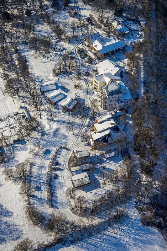 Aerial photo, Waldorf Institute at Annener Berg, Annen, Witten, Ruhr area, North Rhine-Westphalia, Germany, training centre for teachers, education, educational institution, DE, Europe, teaching institute, aerial photo, aerial photography, aerial photography, snow, school, overview, bird's-eye view, Waldorf education, winter, onset of winter, birds-eyes view, overview