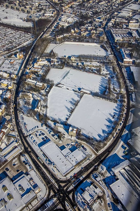 Aerial view, Wullenstadion with side fields, Westfalenstraße, Dortmunder Straße, Witten, Ruhr area, North Rhine-Westphalia, Germany, DE, Europe, football pitch, football stadium, football club, aerial view, aerial photography, aerial photography, snow, sports, sports facilities, sports field, sports venue, stadium, overview, bird's eye view, winter, winter slump, birds-eyes view, overview