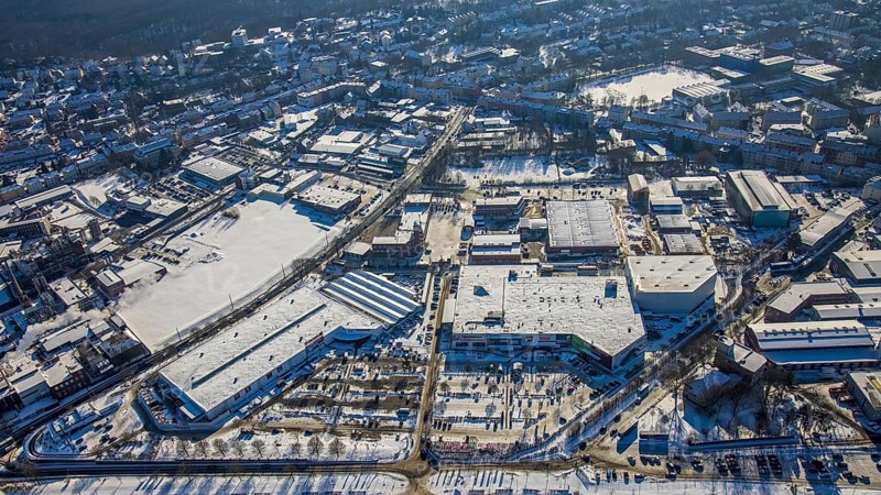 Aerial view, city of Witten, Wittener Werkstadt cultural centre, industrial estate Dortmunder Straße, Witten, Ruhr area, North Rhine-Westphalia, Germany, DE, Europe, Hammer Möbel, aerial view, aerial photography, aerial photography, snow, overview, bird's-eye view, winter, onset of winter, birds-eyes view, former Korfmann site, overview, toom Baumarkt