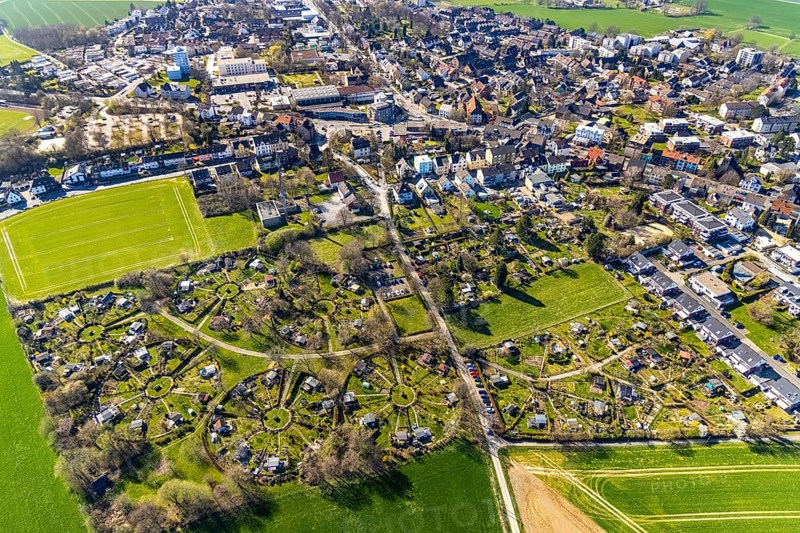 Aerial view, allotment garden association Am Heuweg, Stockum, Witten, Ruhr area, North Rhine-Westphalia, Germany, DE, Europe, shapes and colours, community garden, allotment garden, allotment garden site, allotment garden association, aerial view, aerial photography, aerial photography, allotment garden, overview, bird's-eye view, overview, circles, circular allotment gardens, allotment gardens, green clod