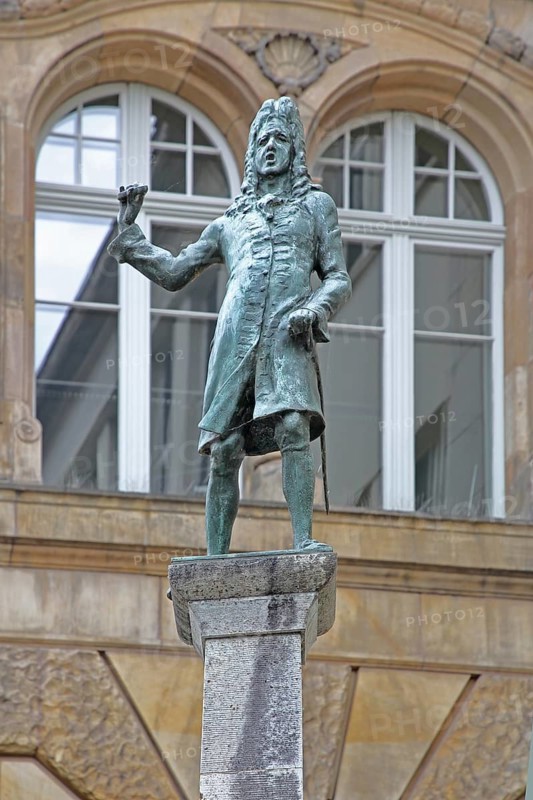 Eisenbart Fountain and monument to surgeon and physician Doctor Eisenbarth by Fritz von Graevenitz 1939, Eisenbart, sculpture, fountain, Magdeburg, Saxony-Anhalt, Germany
