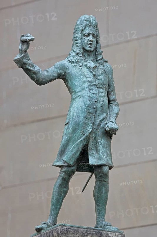 Eisenbart Fountain and monument to surgeon and physician Doctor Eisenbarth by Fritz von Graevenitz 1939, Eisenbart, sculpture, fountain, Magdeburg, Saxony-Anhalt, Germany