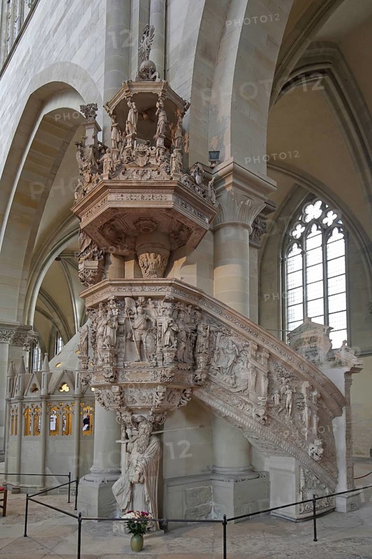 Renaissance pulpit by Christoph Kapup 1597 made of alabaster, stonemasonry, craftsmanship, decorations, pulpit bonnet, interior view, Gothic St Mauritius and St Katharina, Magdeburg Cathedral, Magdeburg, Saxony-Anhalt, Germany