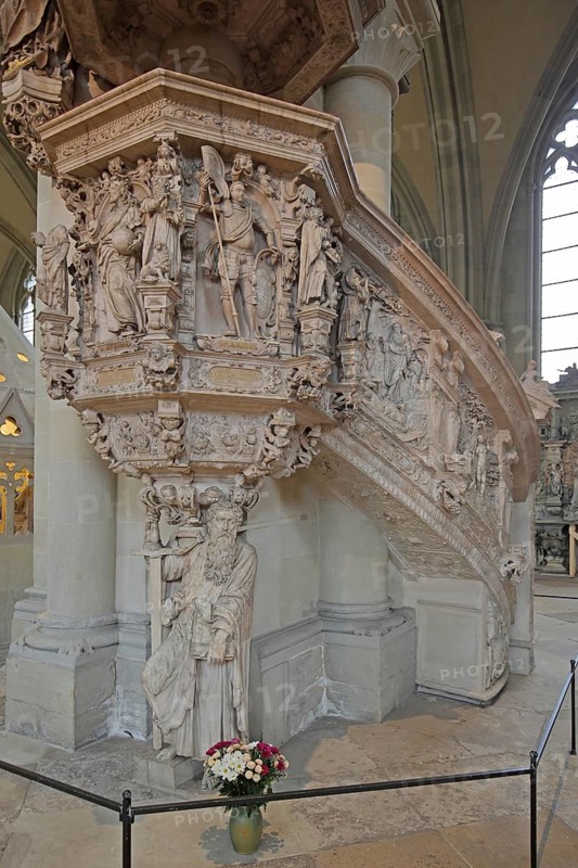 Renaissance pulpit by Christoph Kapup 1597 made of alabaster, stonemasonry, craftsmanship, decorations, interior view, Gothic St Mauritius and St Katharina, Magdeburg Cathedral, Magdeburg, Saxony-Anhalt, Germany