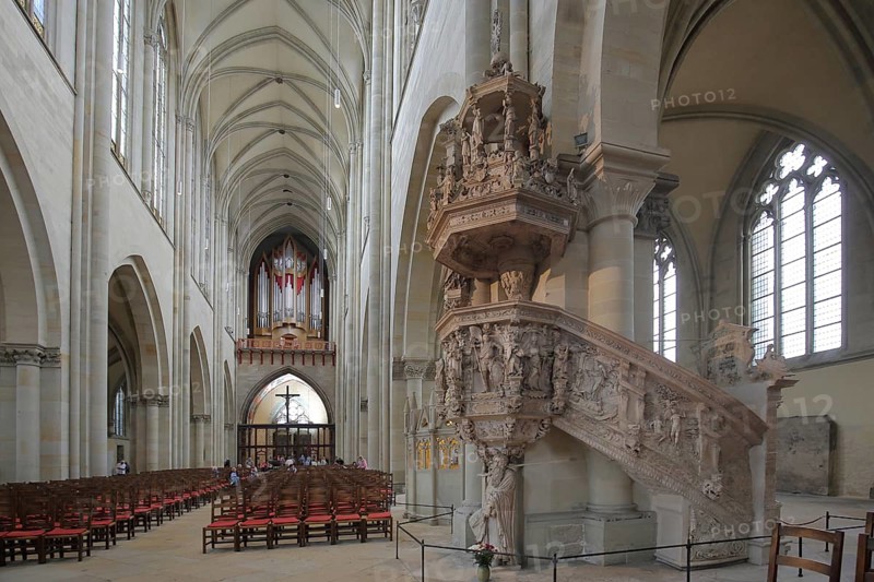 Gothic cathedral with Renaissance pulpit by Christoph Kapup 1597 made of alabaster, stonemasonry, craftsmanship, decorations, pulpit cover, interior view, St Mauritius and St Katharina, Magdeburg Cathedral, Magdeburg, Saxony-Anhalt, Germany