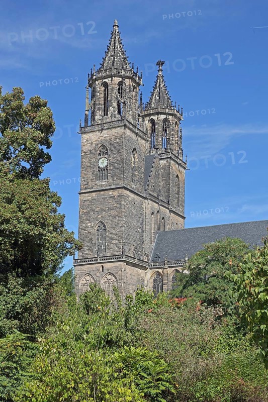 Gothic Cathedral of St Mauritius and St Katharina with twin towers, Magdeburg Cathedral, Magdeburg, Saxony-Anhalt, Germany