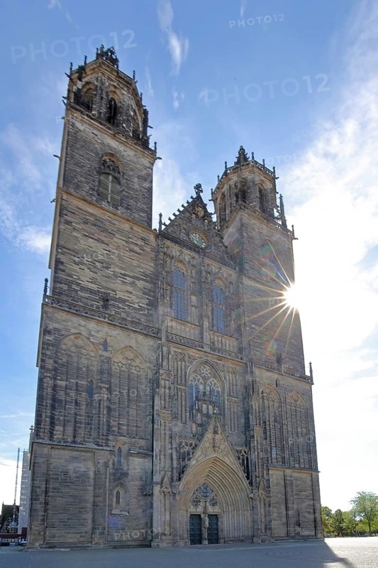 Gothic Cathedral of St Mauritius and St Katharina with twin towers against the light, Magdeburg Cathedral, Magdeburg, Saxony-Anhalt, Germany