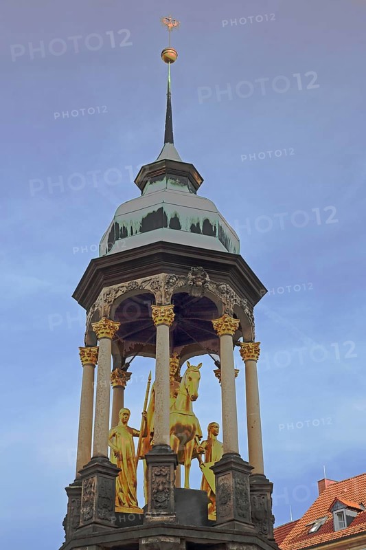 Magdeburg horseman with crown and two virgins, golden equestrian figure, equestrian statue, sculpture, three, figures, landmark, Alter Markt, Magdeburg, Saxony-Anhalt, Germany
