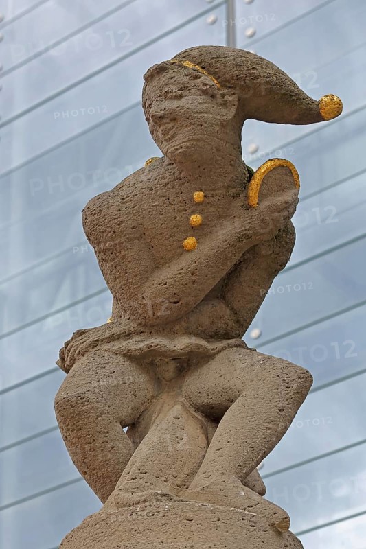 Eulenspiegel fountain, monument to Till Eulenspiegel, sculpture, figure, Eulenspiegel fountain, Alter Markt, Magdeburg, Saxony-Anhalt, Germany